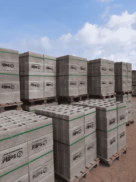 Parpaings Soliid Buildermats pour la construction au Cameroun